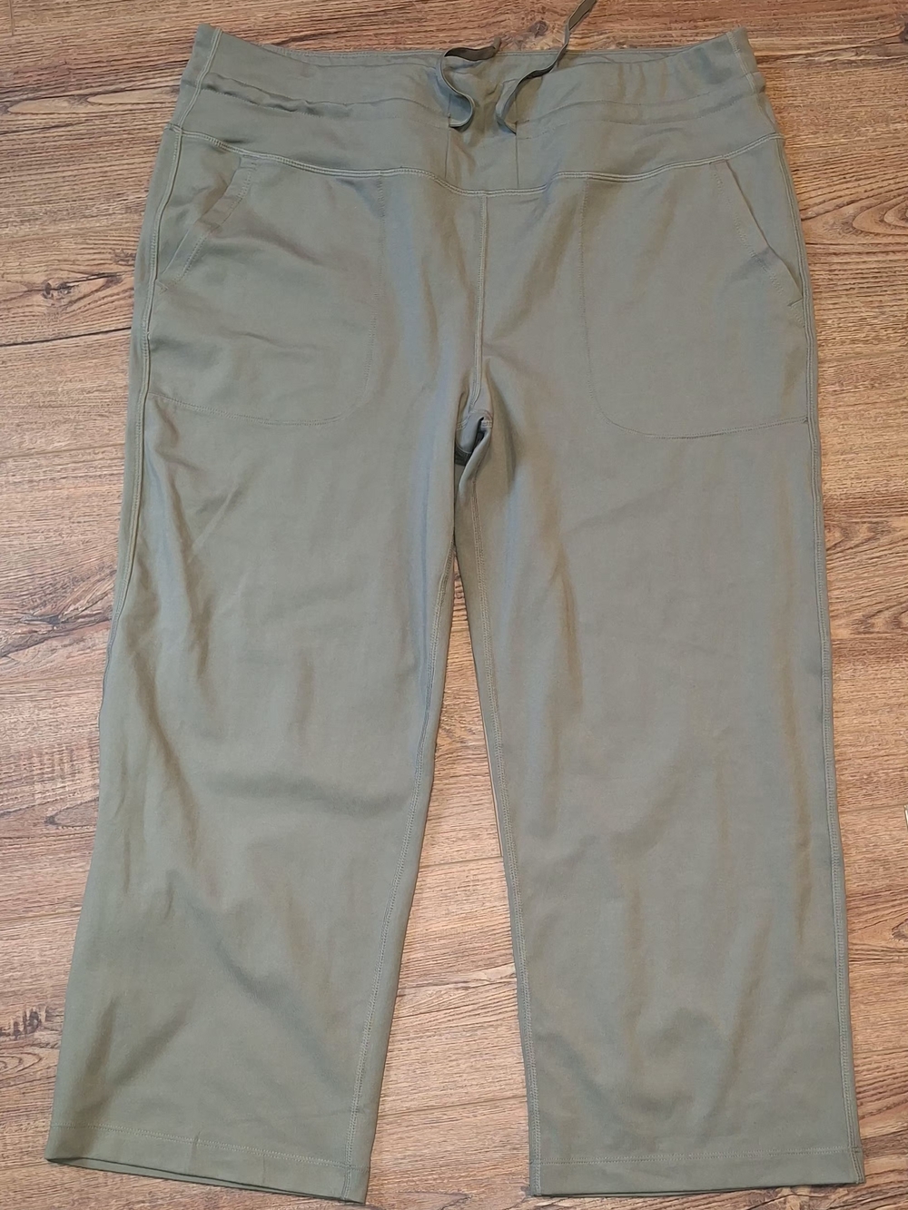 Mondetta Olive Green Performance Jogger Capris ☆SIZE XXL☆ NWOT